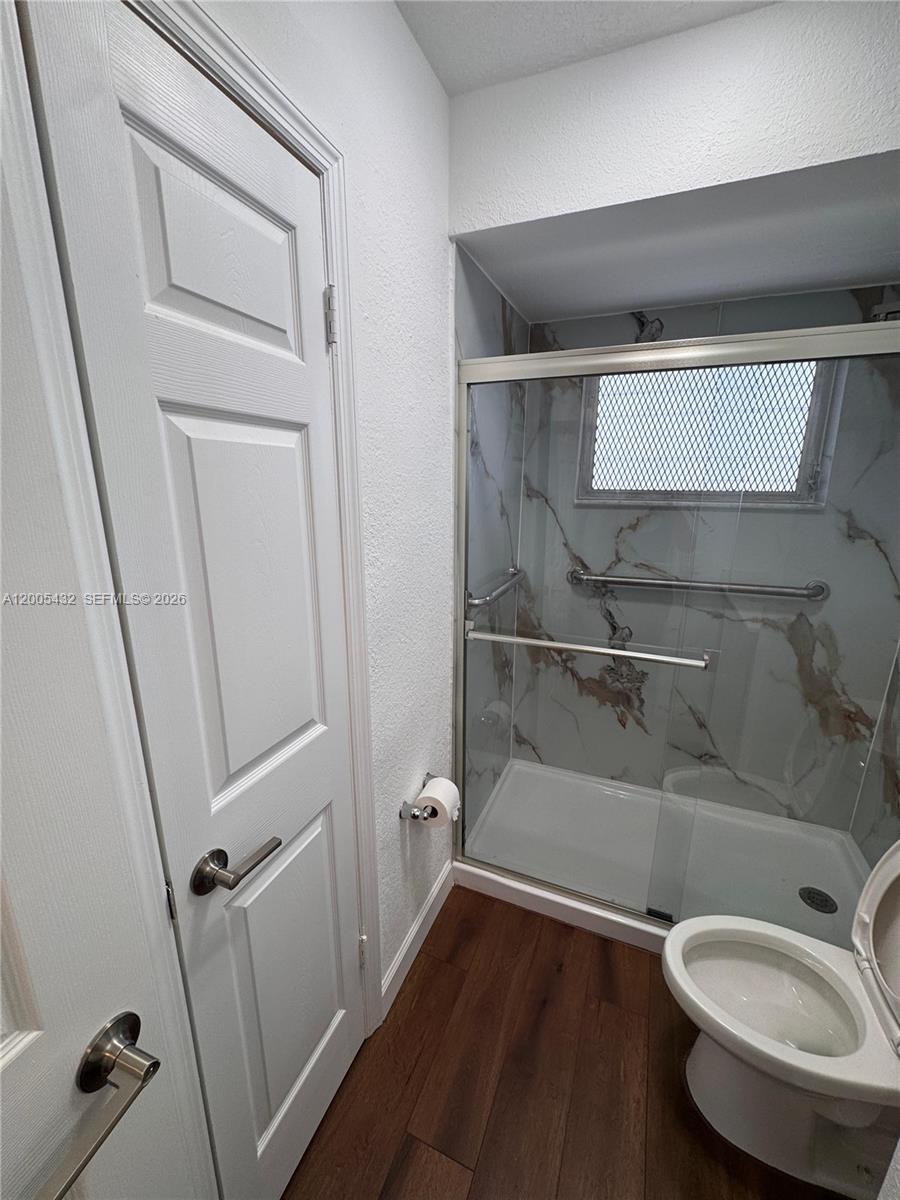 ASTOR CONDO - Residential