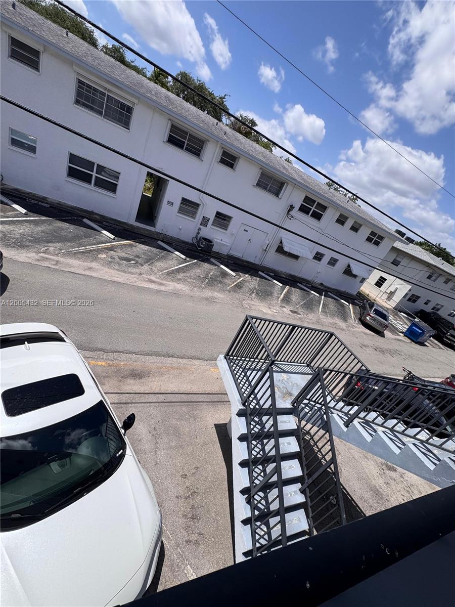 ASTOR CONDO - Residential