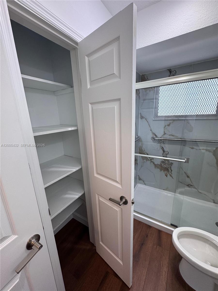 ASTOR CONDO - Residential