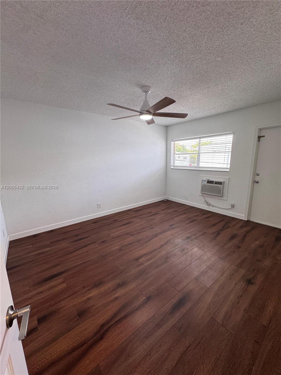 ASTOR CONDO - Residential