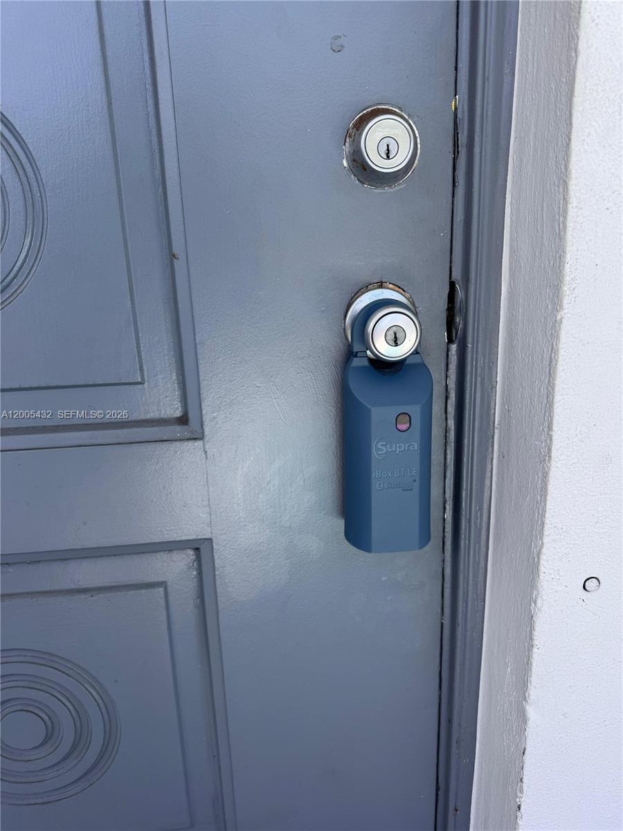 ASTOR CONDO - Residential