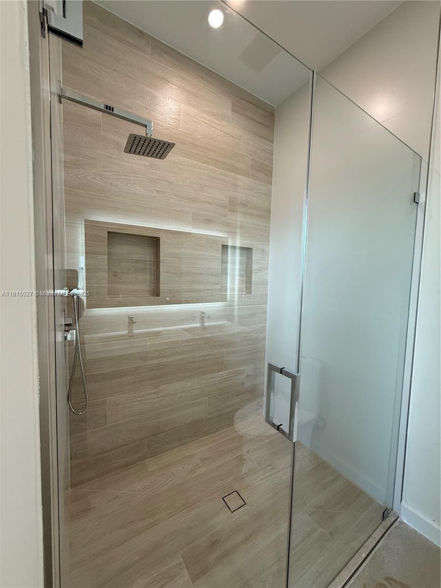 KEY LARGO OCEAN RESORT CO - Residential