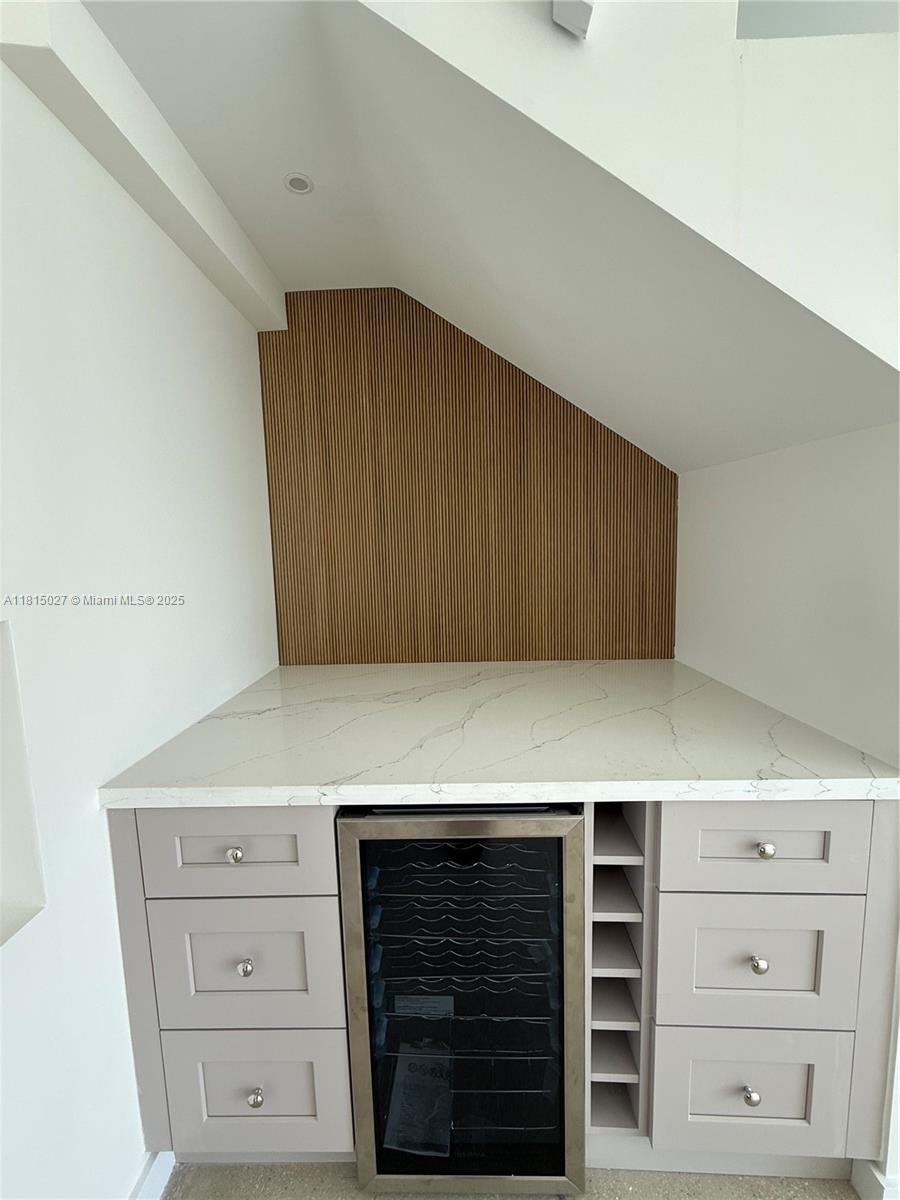 KEY LARGO OCEAN RESORT CO - Residential