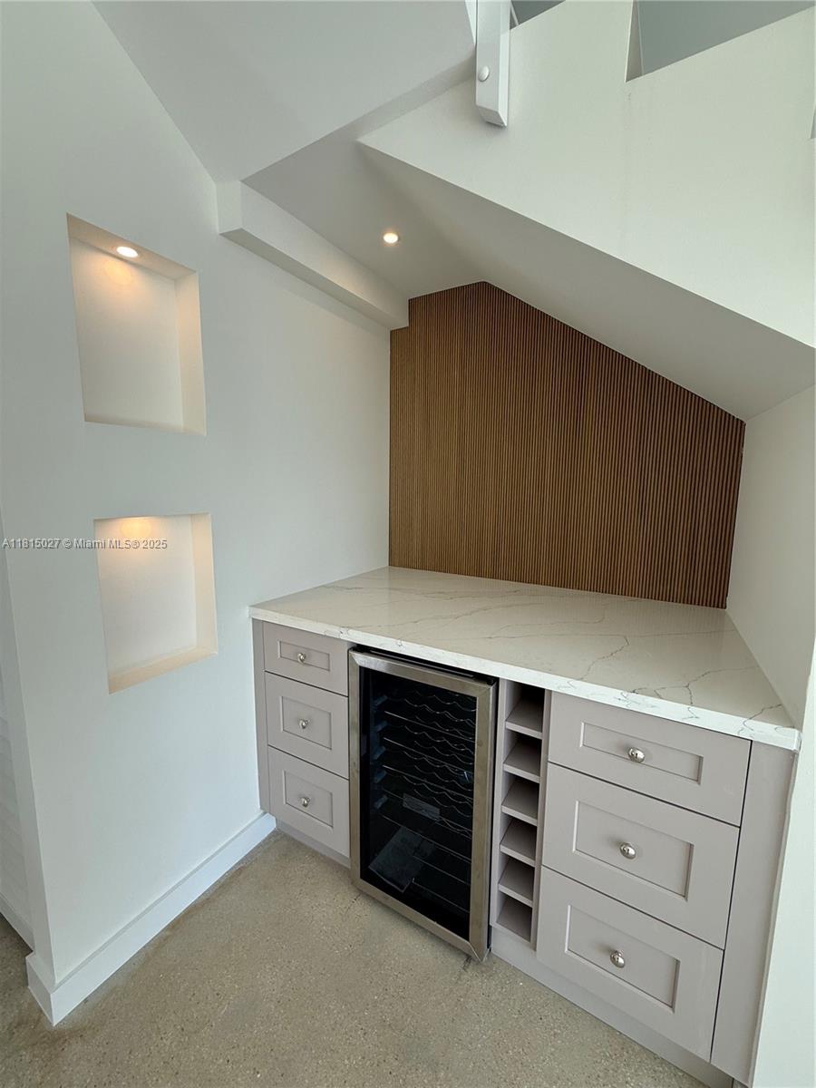 KEY LARGO OCEAN RESORT CO - Residential