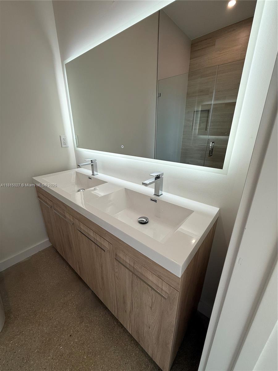 KEY LARGO OCEAN RESORT CO - Residential