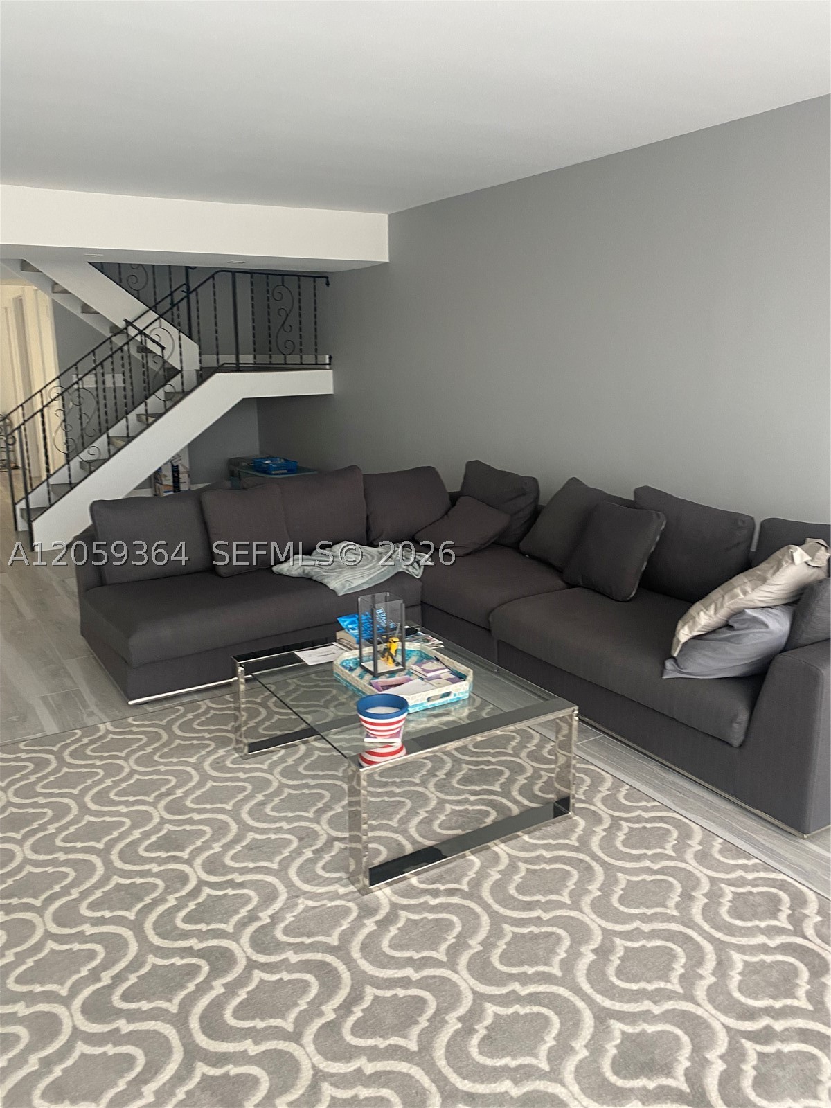 613 NE 26th Ave 613