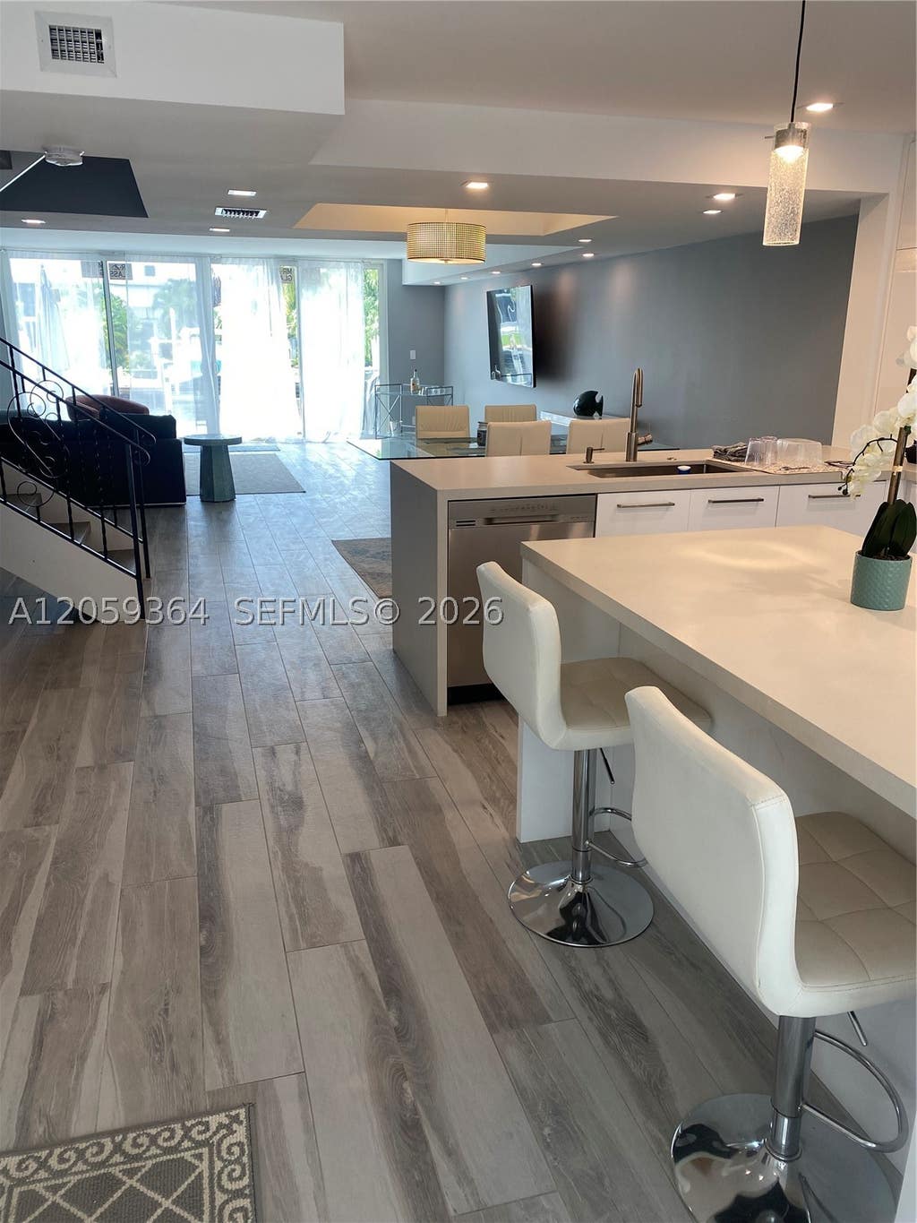 Photo of 613 NE 26th Ave #613, Hallandale Beach, FL 33009 (MLS # A12059364)