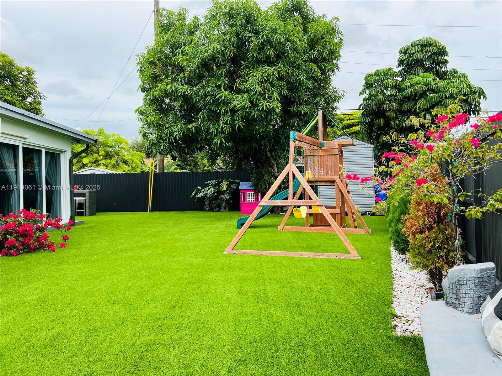 TOWN PARK HEIGHTS - Residential