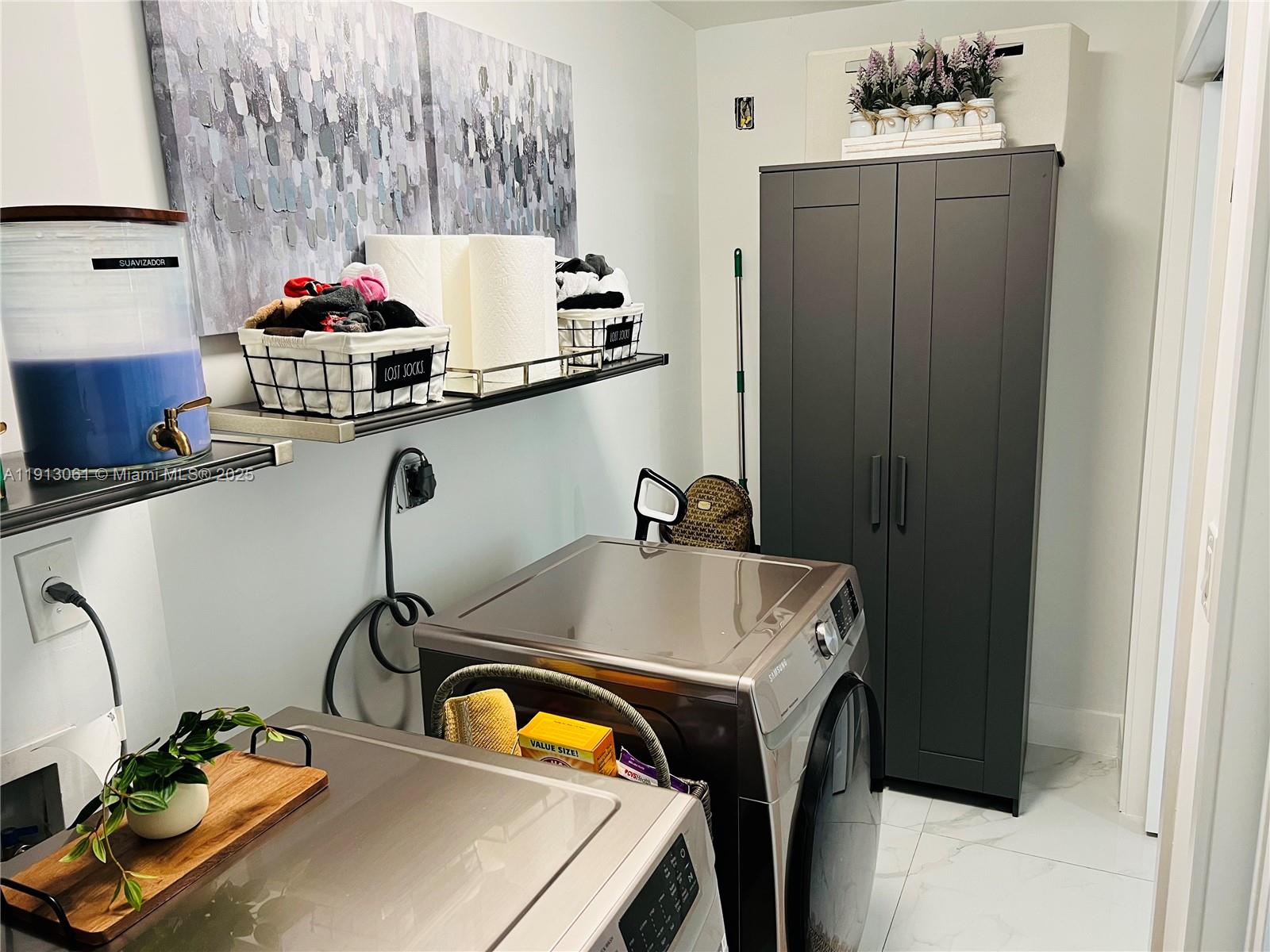 TOWN PARK HEIGHTS - Residential