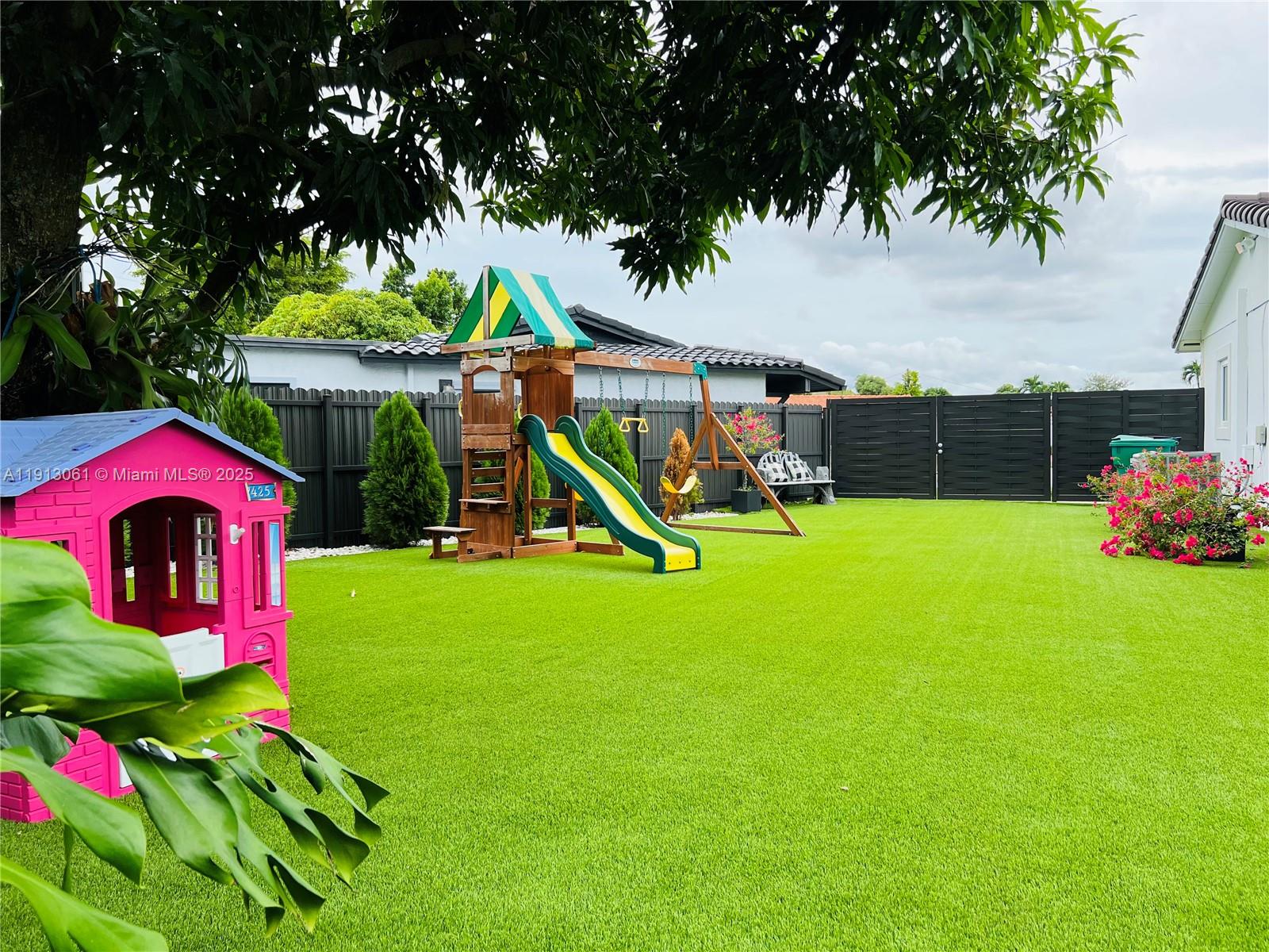 TOWN PARK HEIGHTS - Residential