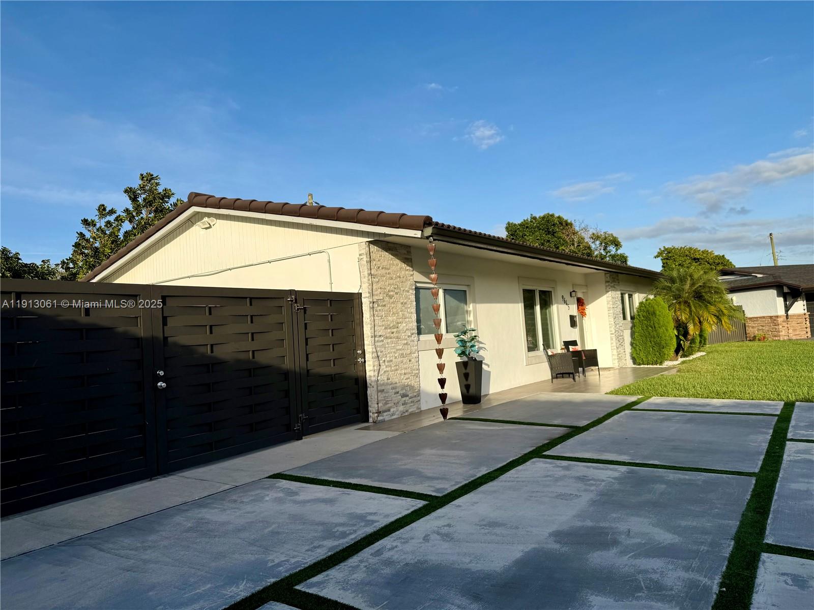 TOWN PARK HEIGHTS - Residential