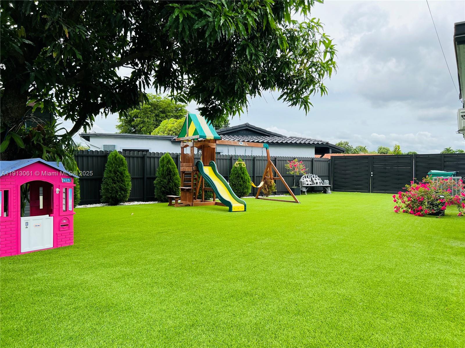 TOWN PARK HEIGHTS - Residential