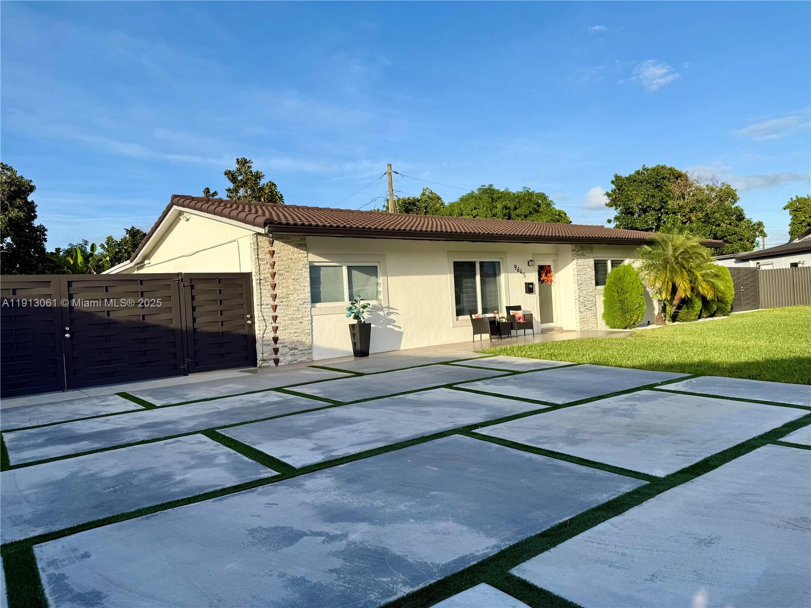 TOWN PARK HEIGHTS - Residential