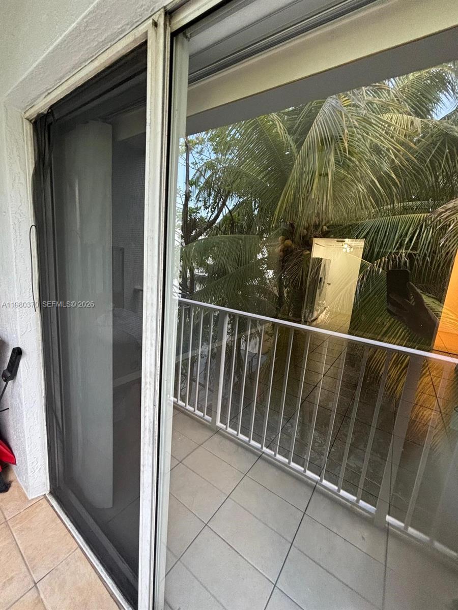 MERRITT PLACE CONDO - Residential