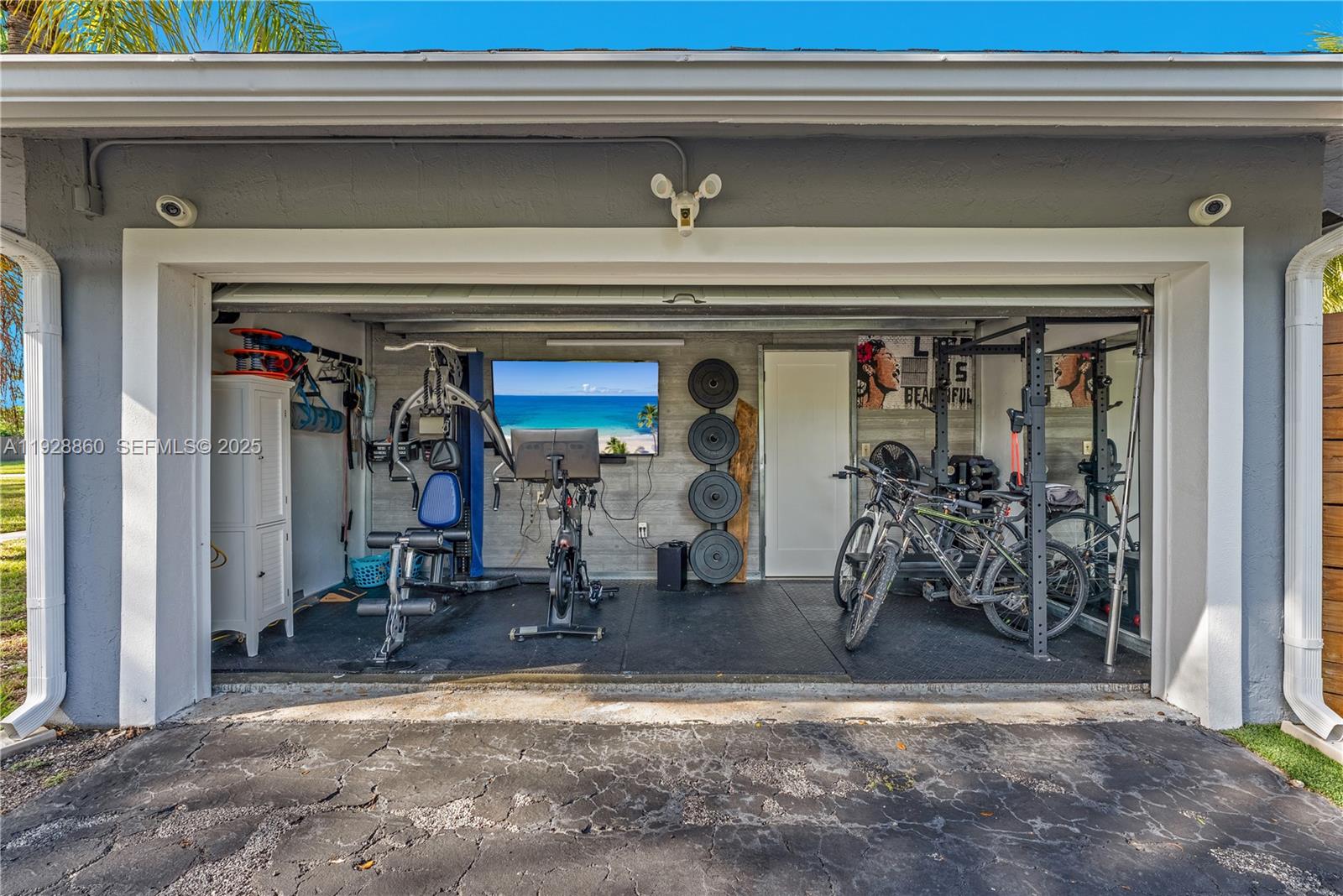 KINGS GROVE - Residential