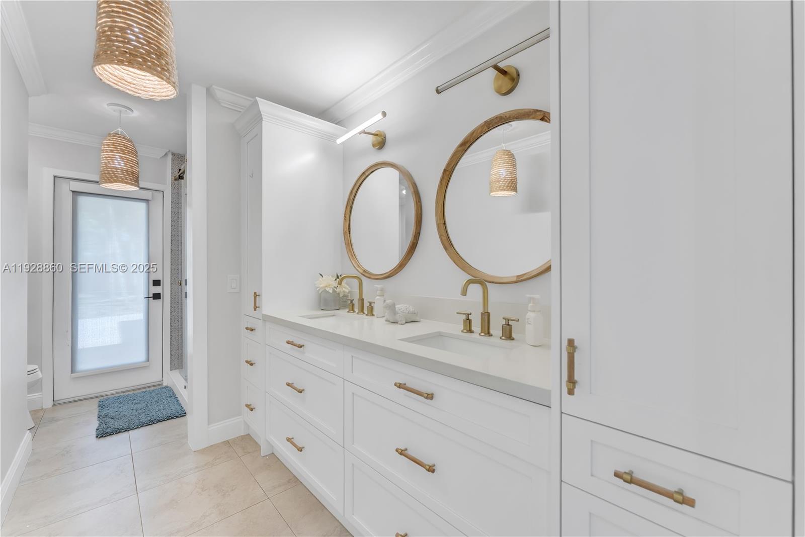 KINGS GROVE - Residential