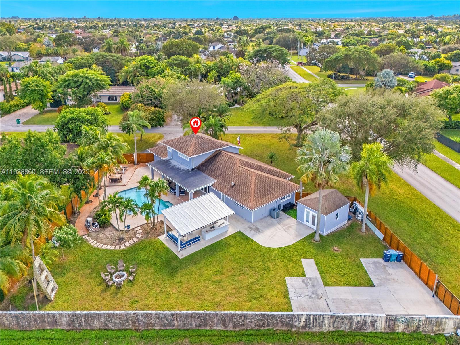 KINGS GROVE - Residential