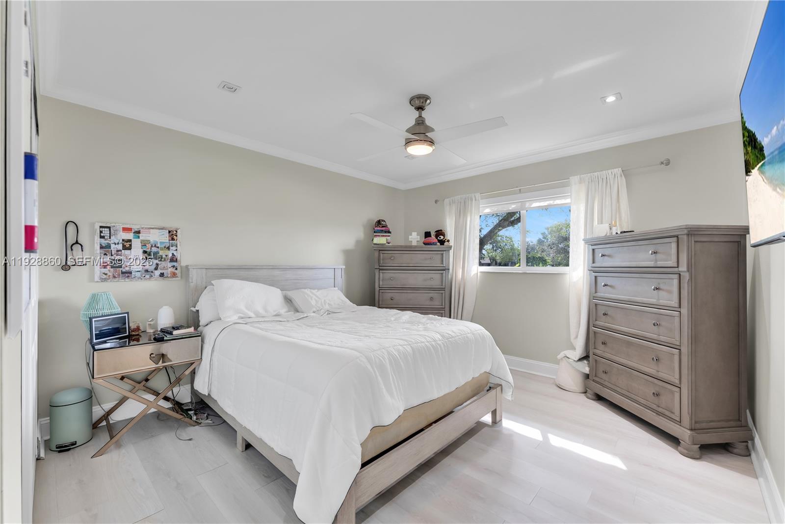 KINGS GROVE - Residential