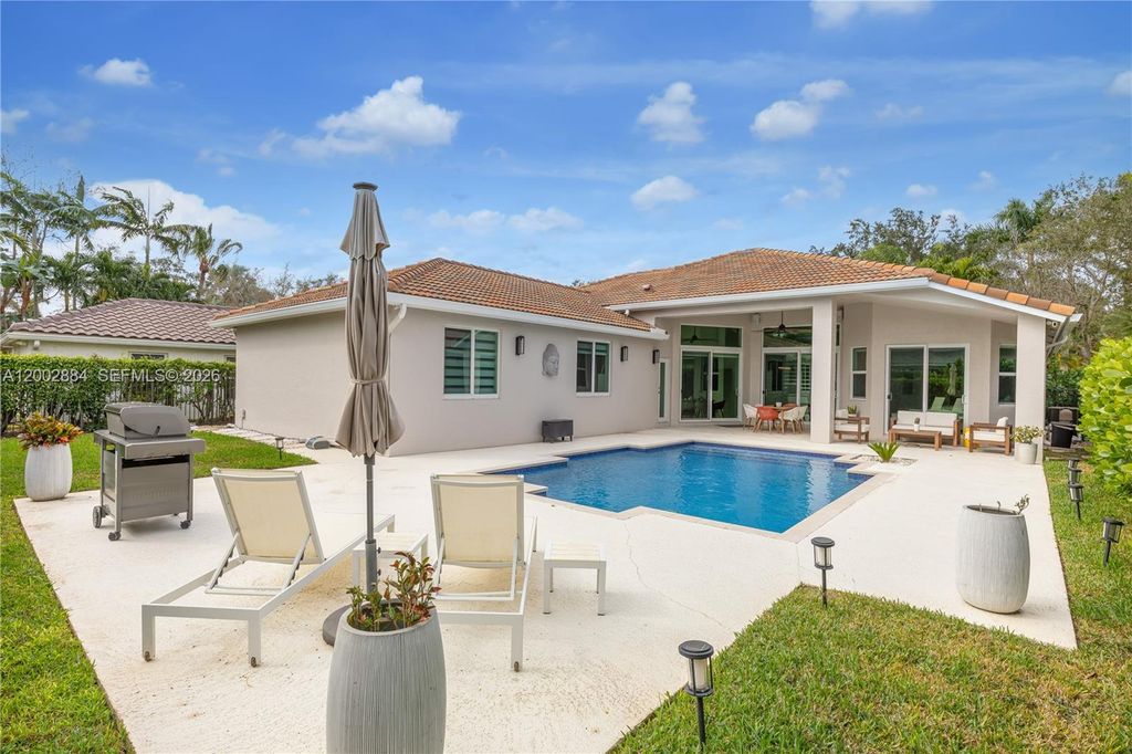 Photo of 2614 Oakbrook Ct #2614, Weston, FL 33332 (MLS # A12002884)