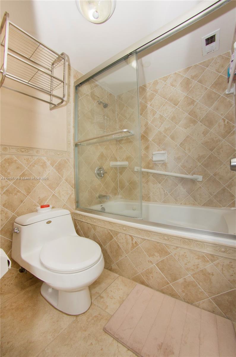 BUCKLEY TOWERS CONDO - Residential Lease