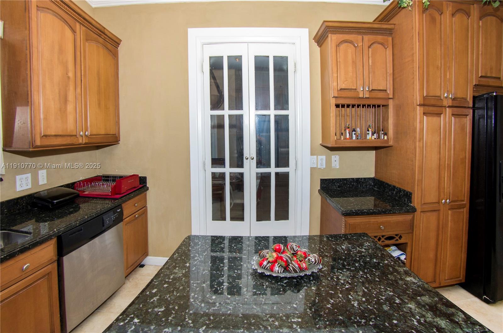 BUCKLEY TOWERS CONDO - Residential Lease