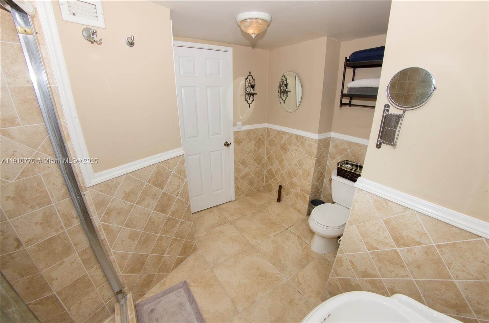 BUCKLEY TOWERS CONDO - Residential Lease