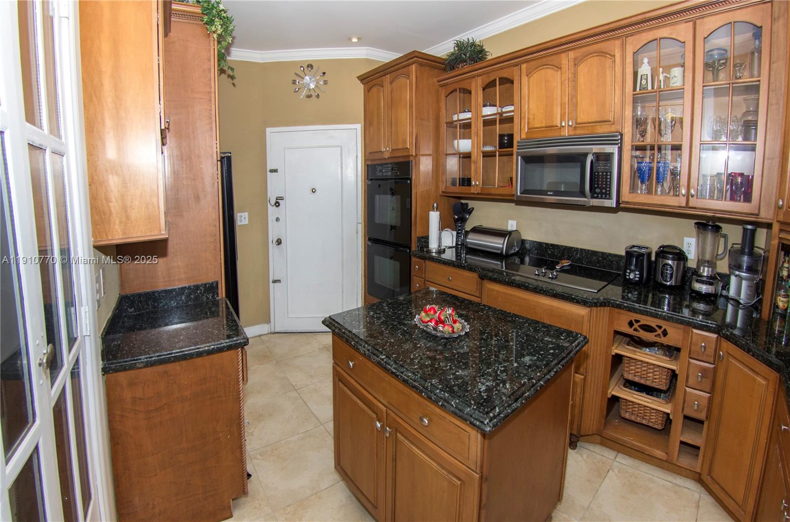 BUCKLEY TOWERS CONDO - Residential Lease