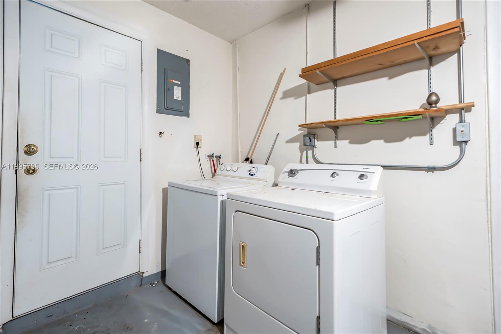 PALM BEACH LEISUREVILLE S - Residential Lease