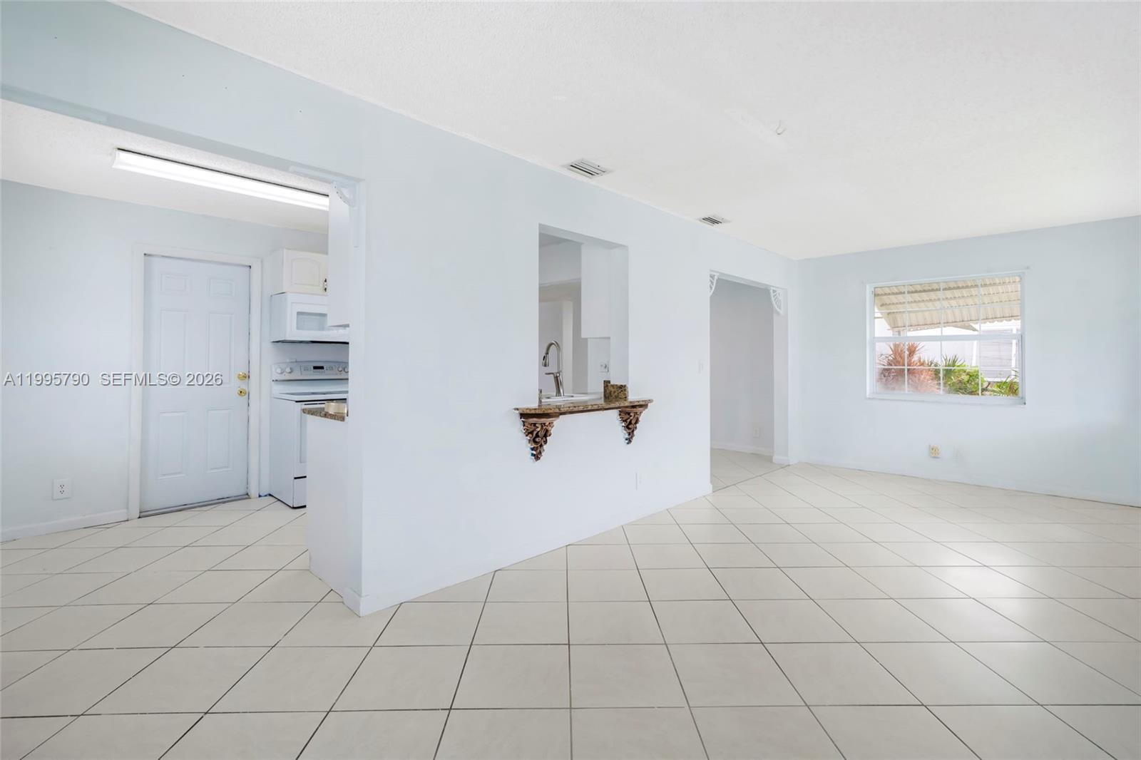 PALM BEACH LEISUREVILLE S - Residential Lease