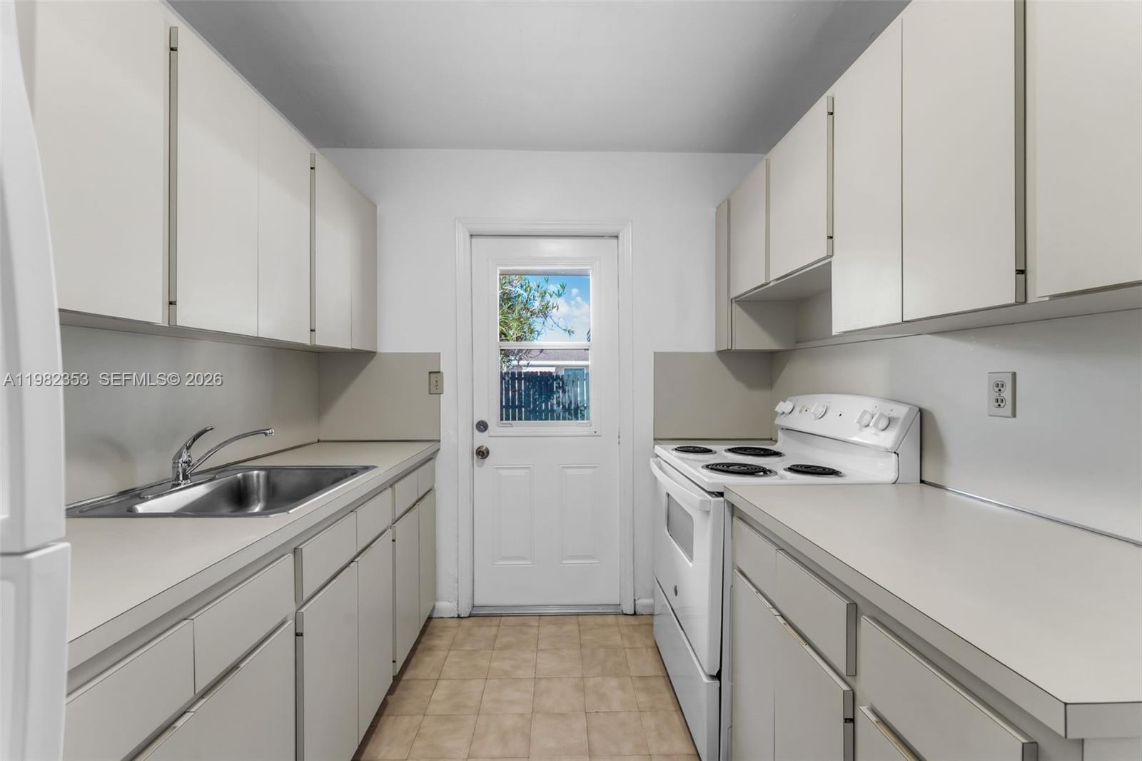 GREENGLADE VILLAS - Residential