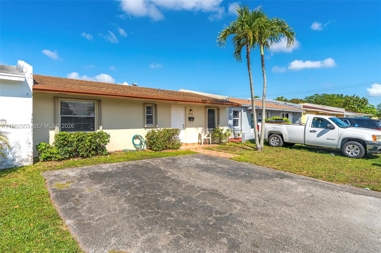 GREENGLADE VILLAS - Residential