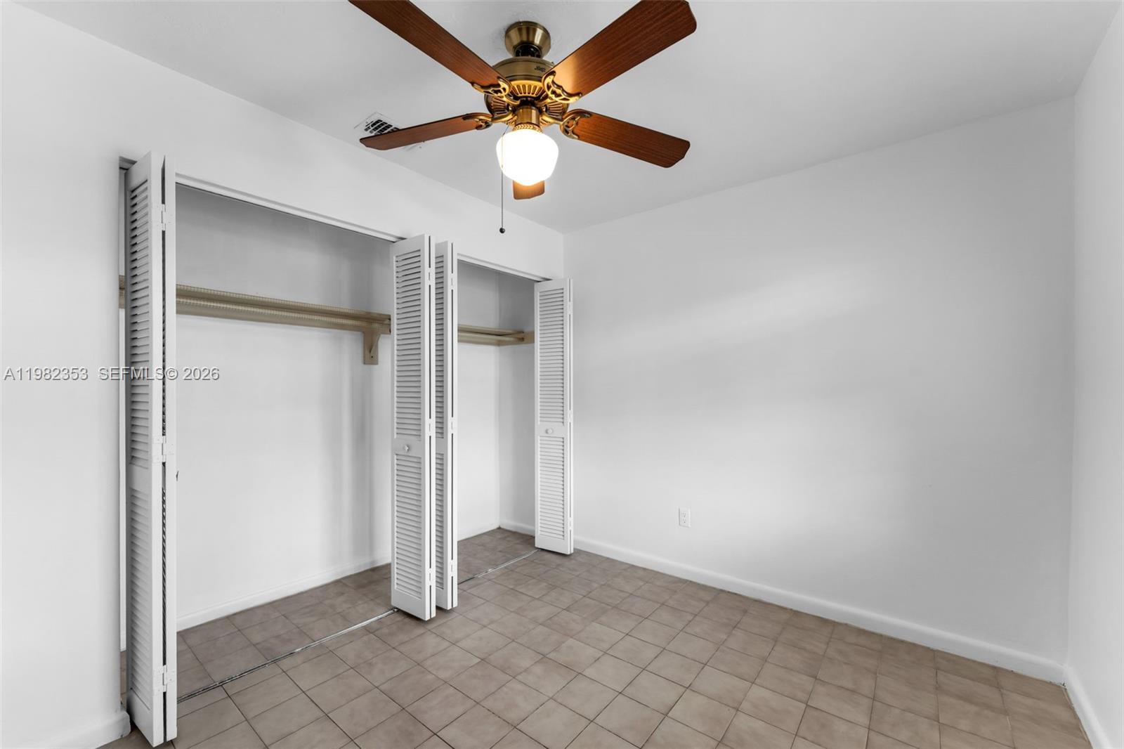 GREENGLADE VILLAS - Residential