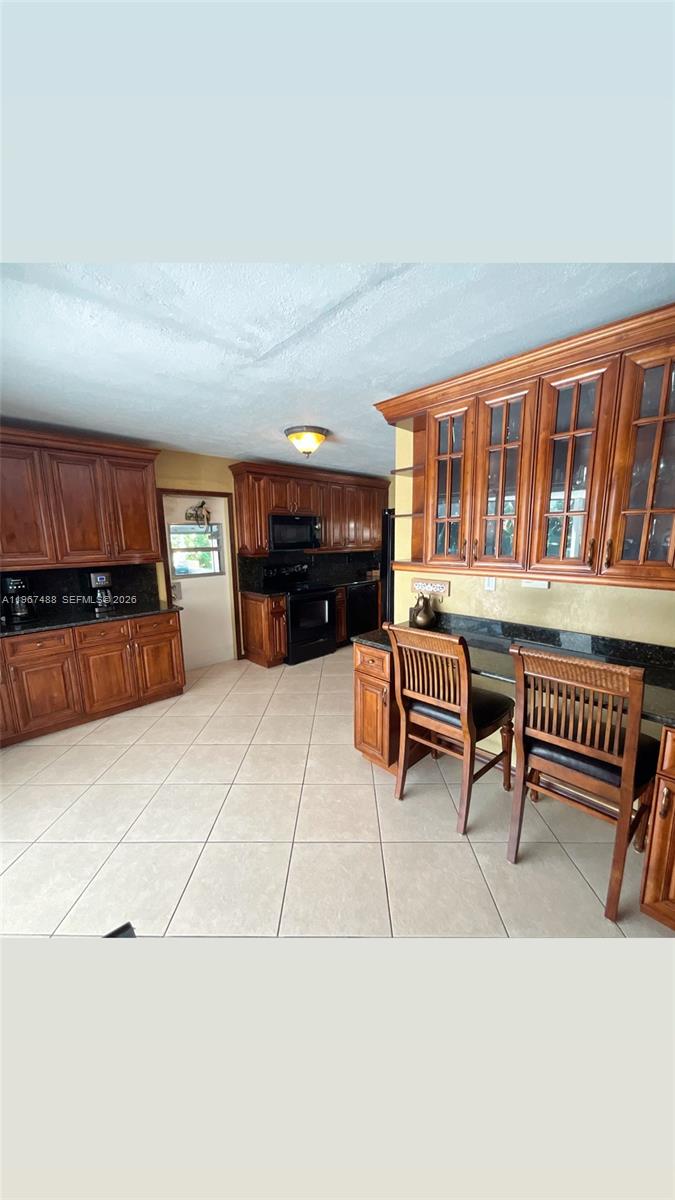 THE BANYAN DRIVE ESTATES - Residential