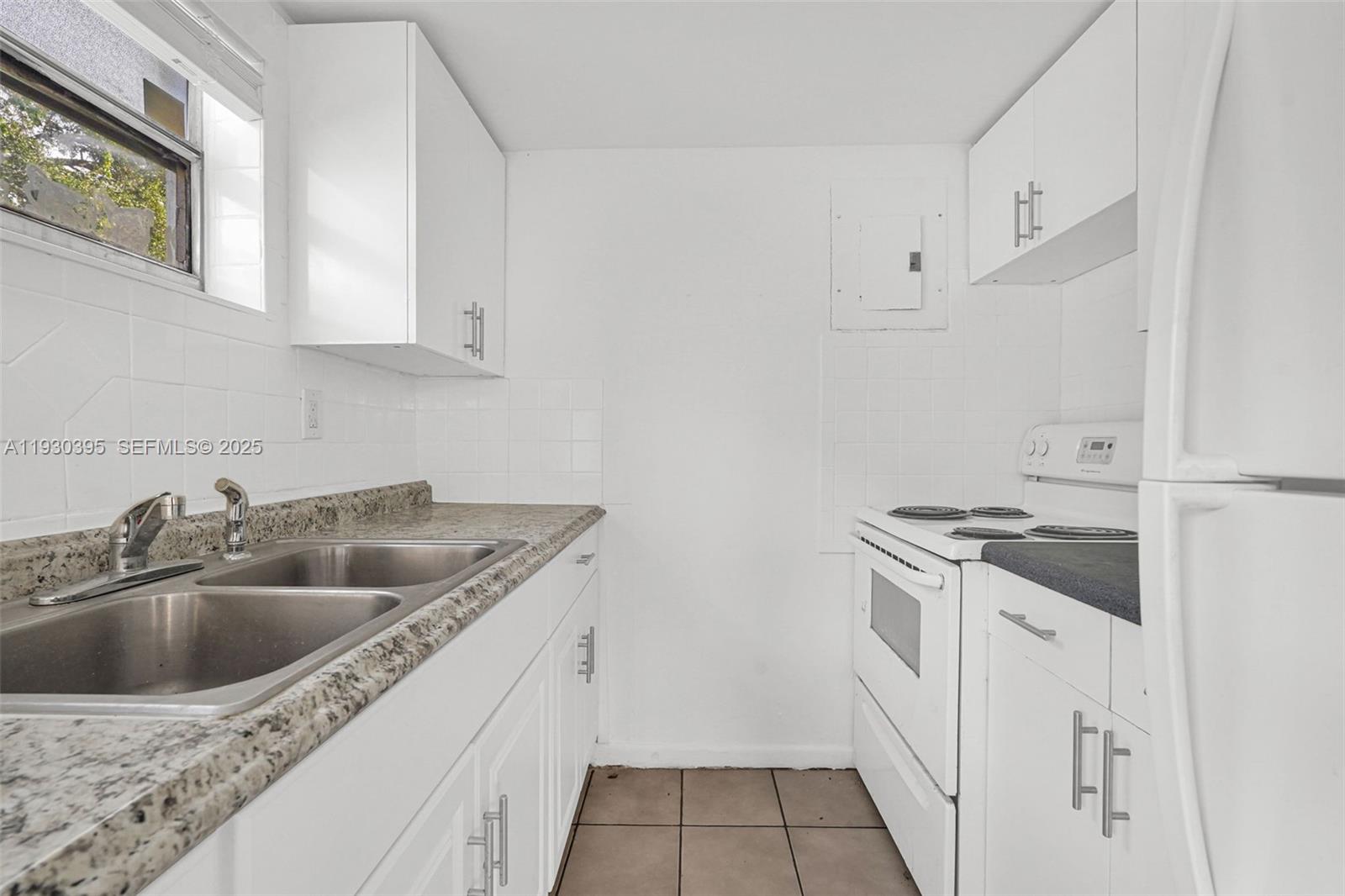 LITTLE RIVER GARDENS - Residential Lease