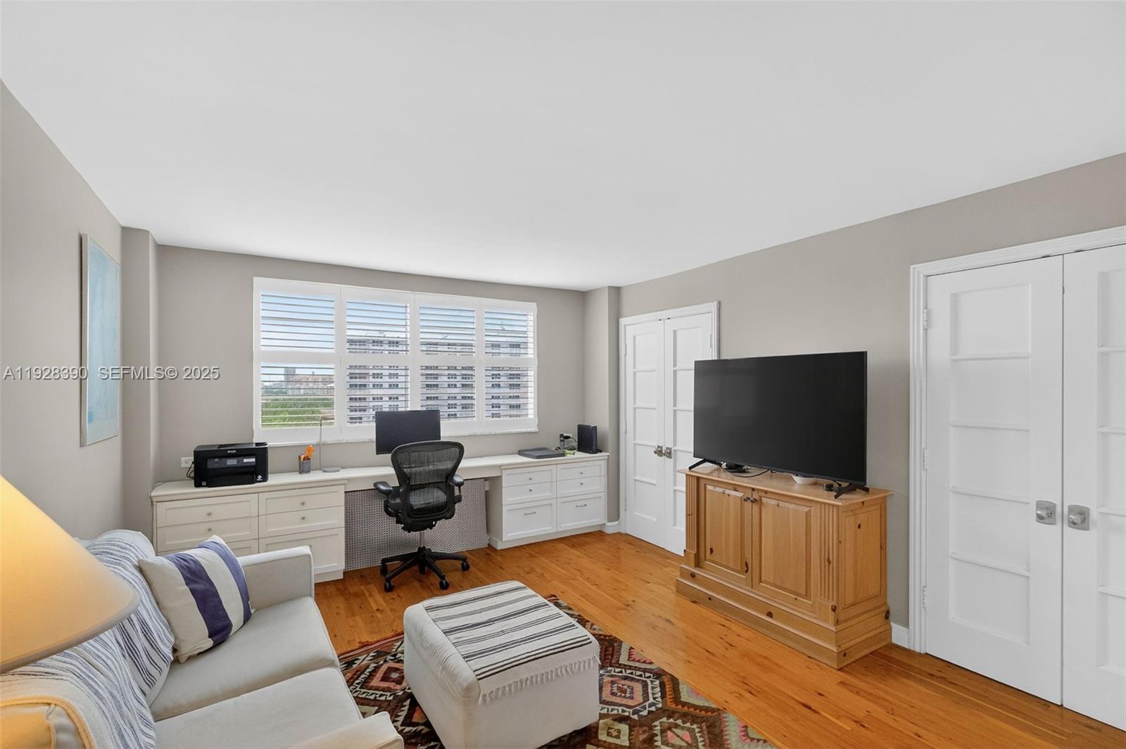 KEY BISCAYNE COMMODORE CL - Residential