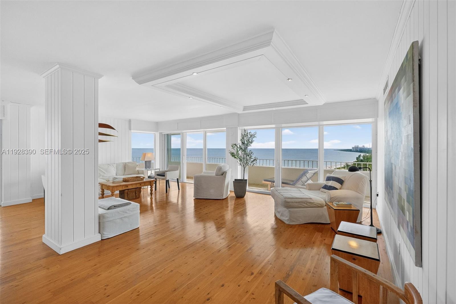 KEY BISCAYNE COMMODORE CL - Residential