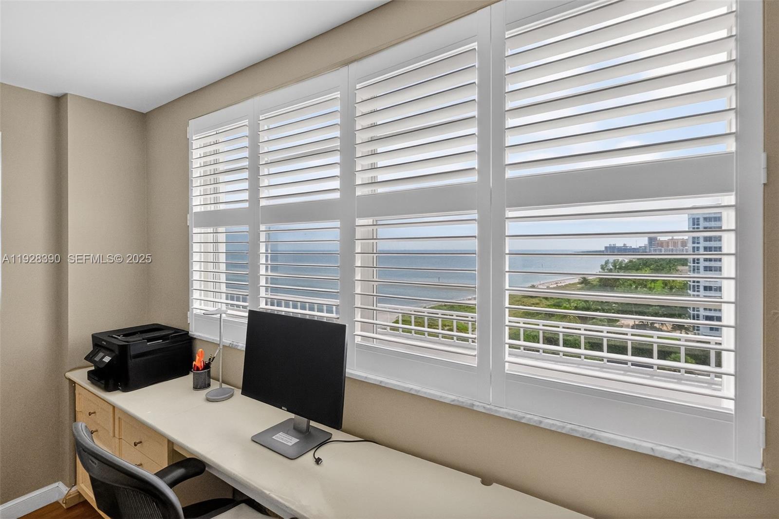 KEY BISCAYNE COMMODORE CL - Residential