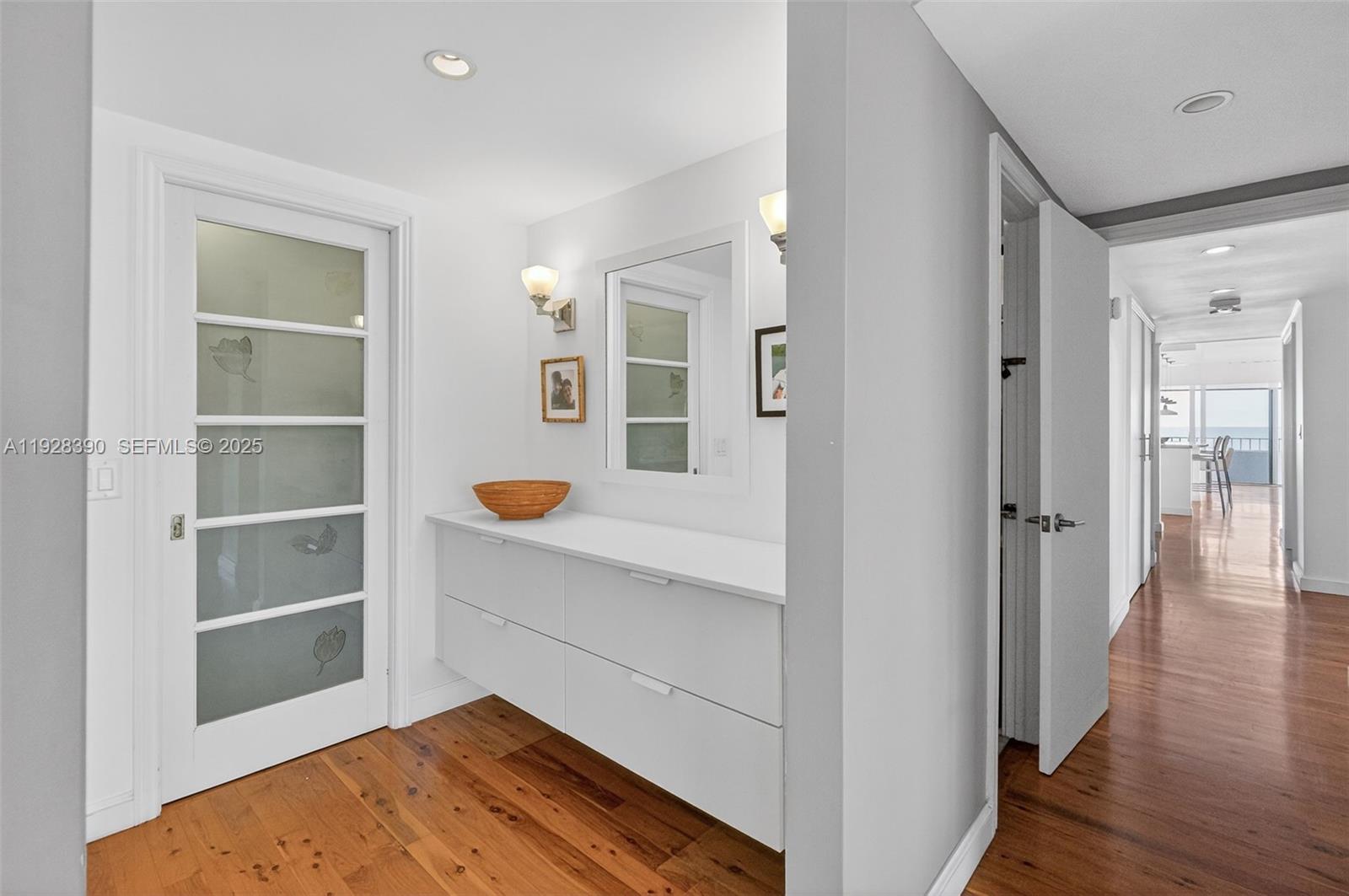 KEY BISCAYNE COMMODORE CL - Residential