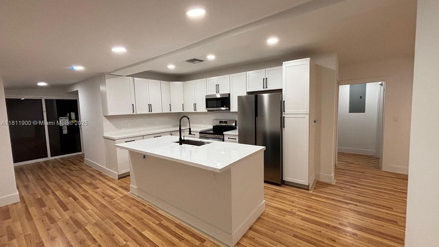 Drop what you’re doing and come see this spectacularly renovated duplex, minutes from all the action in Miami. This legal duplex, with over 2000 ft.² of living area is located in the booming area of Alapattah The property is located on a quiet block, and his minutes from fine dining, nightlife, and the best shopping Miami has to offer. Move fast and don’t miss out on this stunning income, producing investment property, or live in a beautiful home and rent the other units to make cash flow and cover your mortgage.