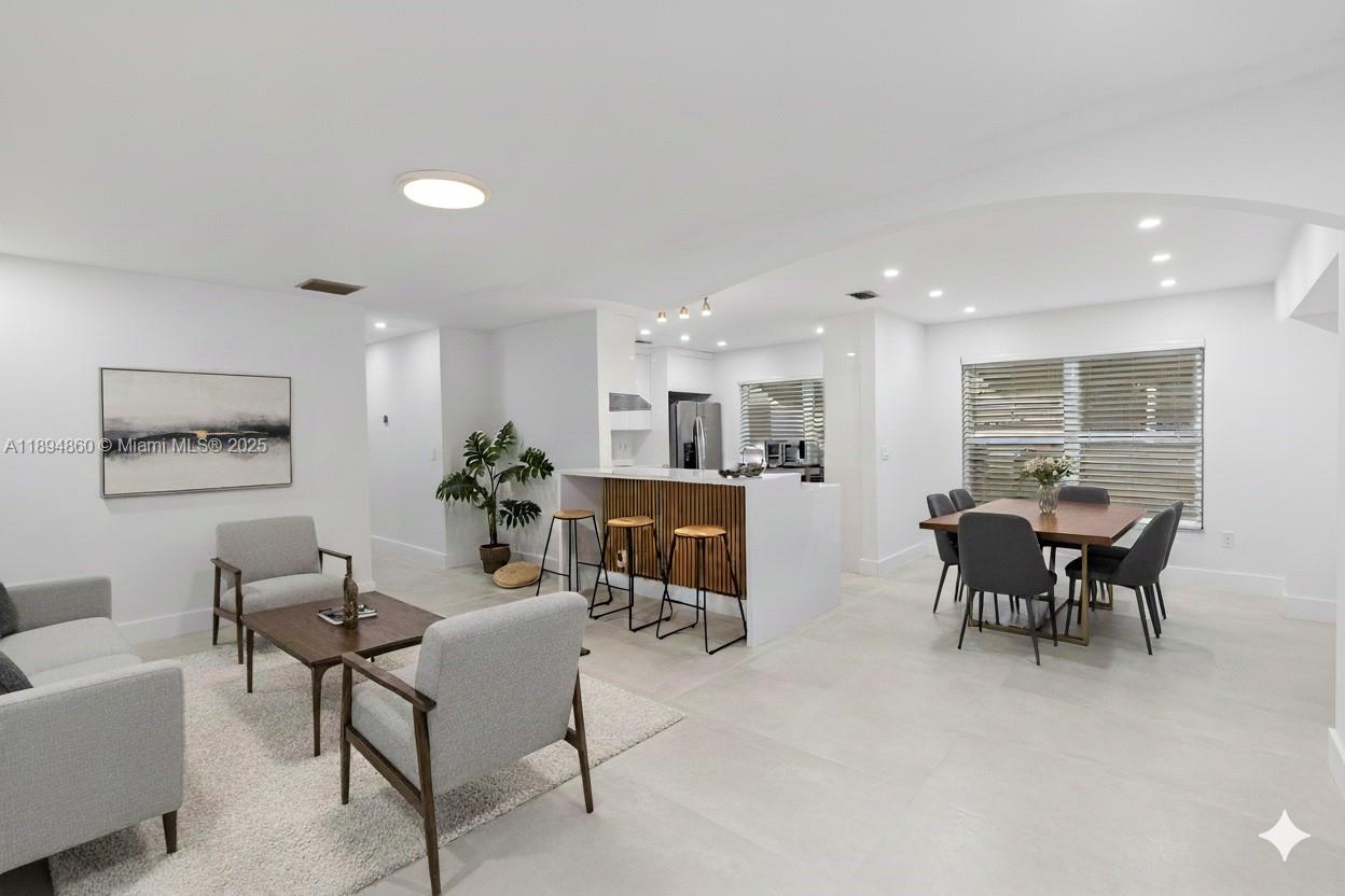 LAUDERDALE WEST CONDO NO - Residential Lease