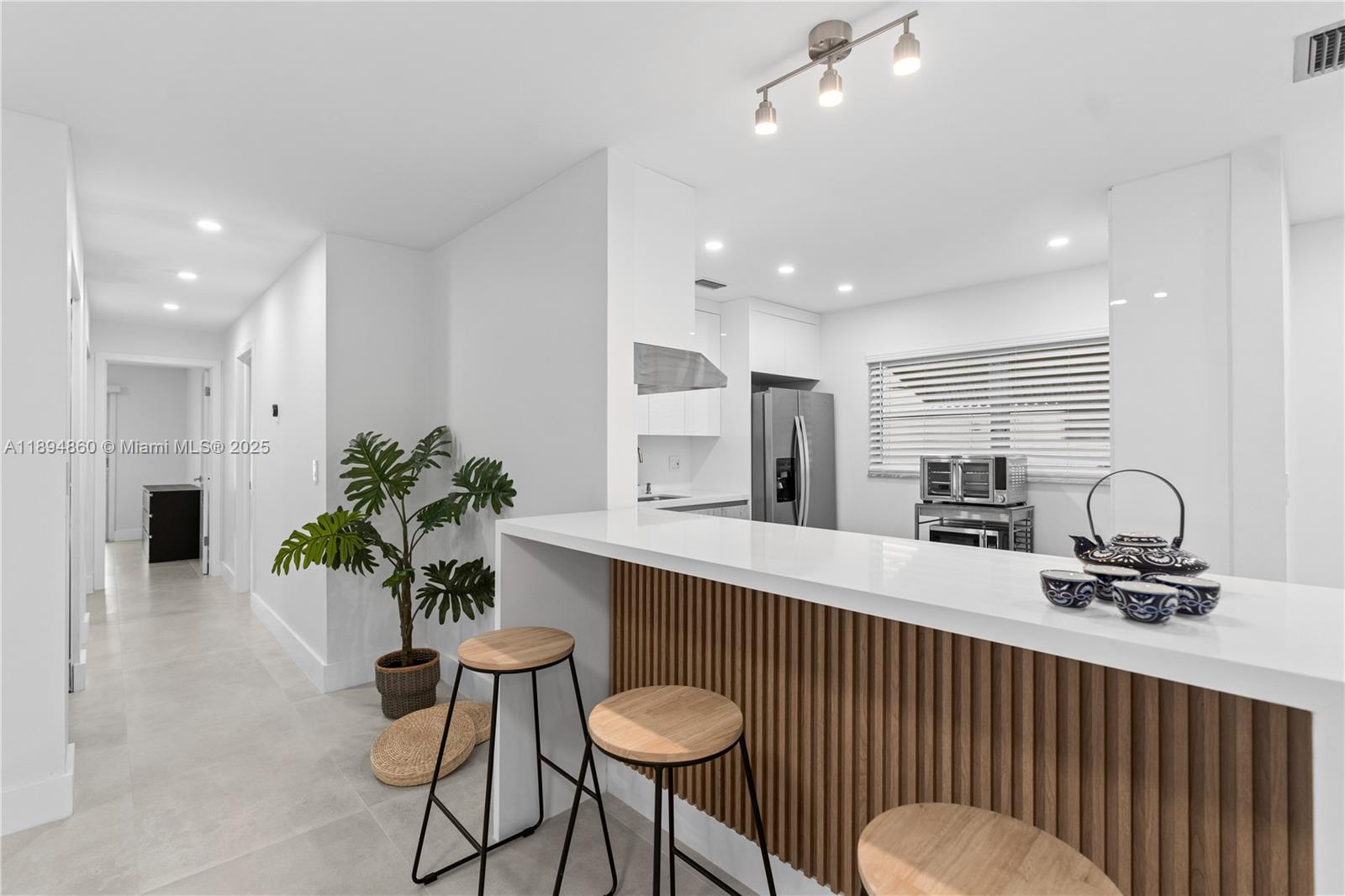 LAUDERDALE WEST CONDO NO - Residential Lease