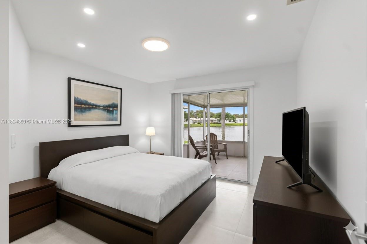 LAUDERDALE WEST CONDO NO - Residential Lease