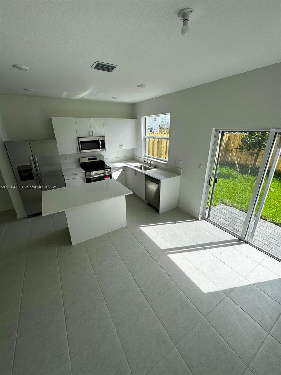 Cedar Pointe - Residential