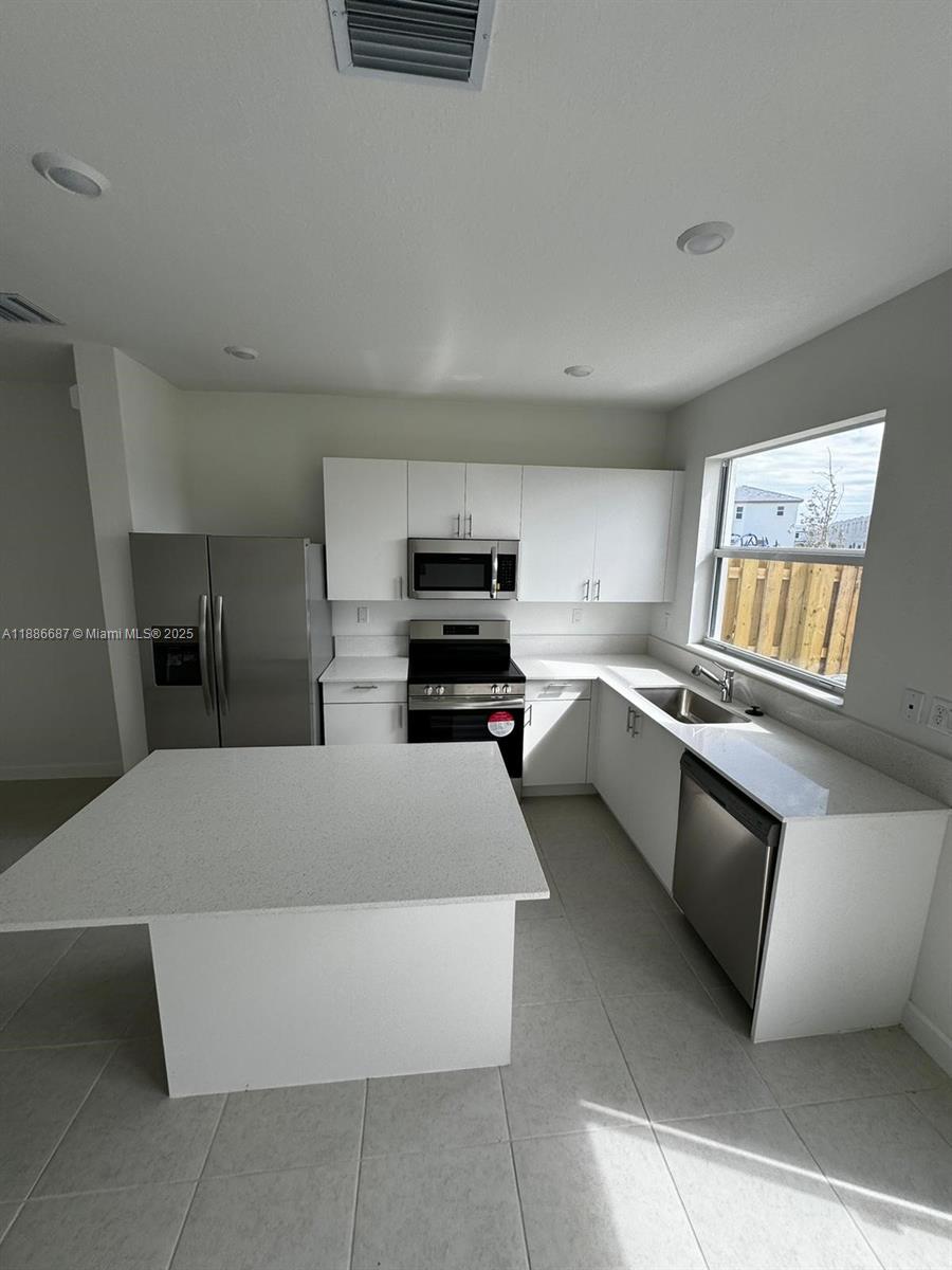 Cedar Pointe - Residential