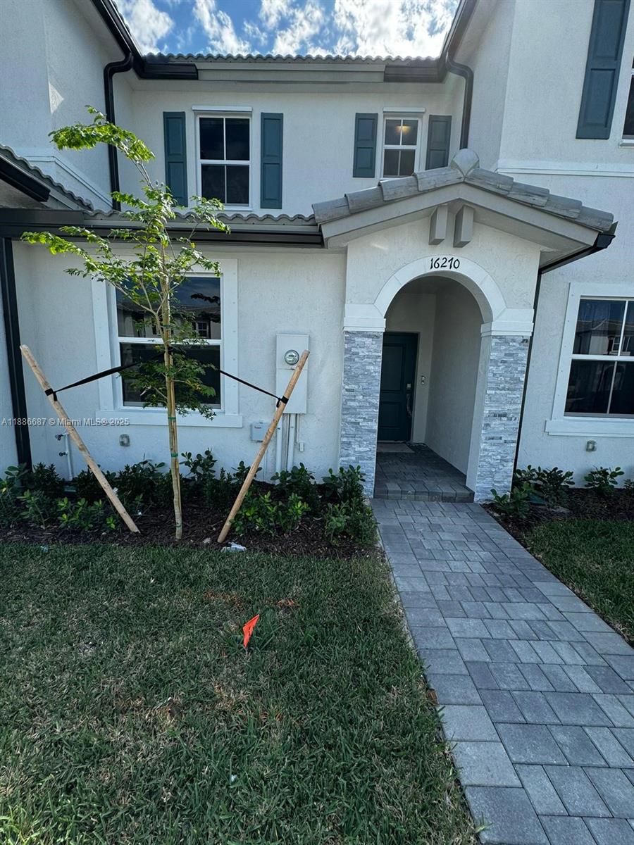 Cedar Pointe - Residential