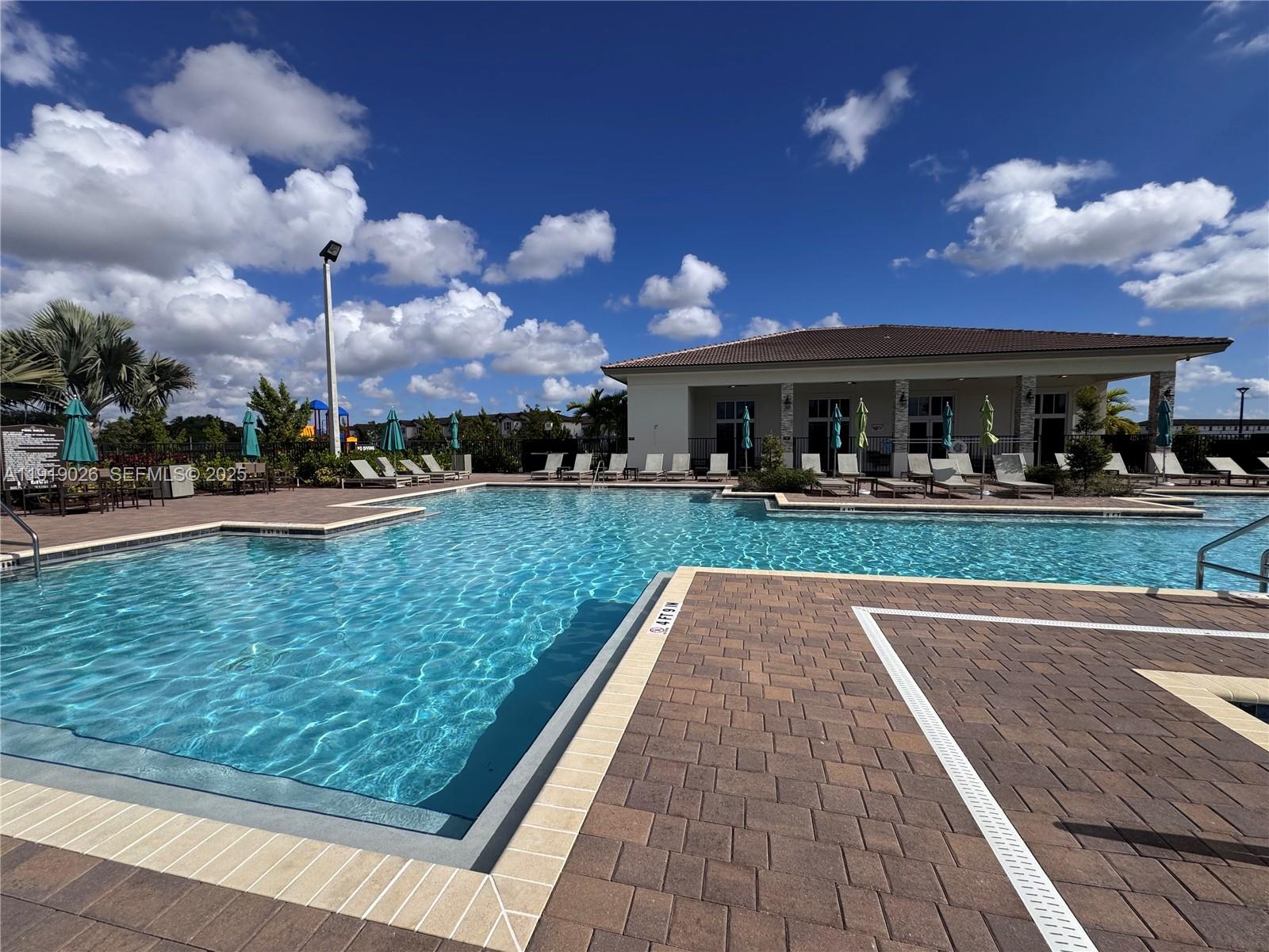 GOLF ESTS 1ST ADDN - Residential