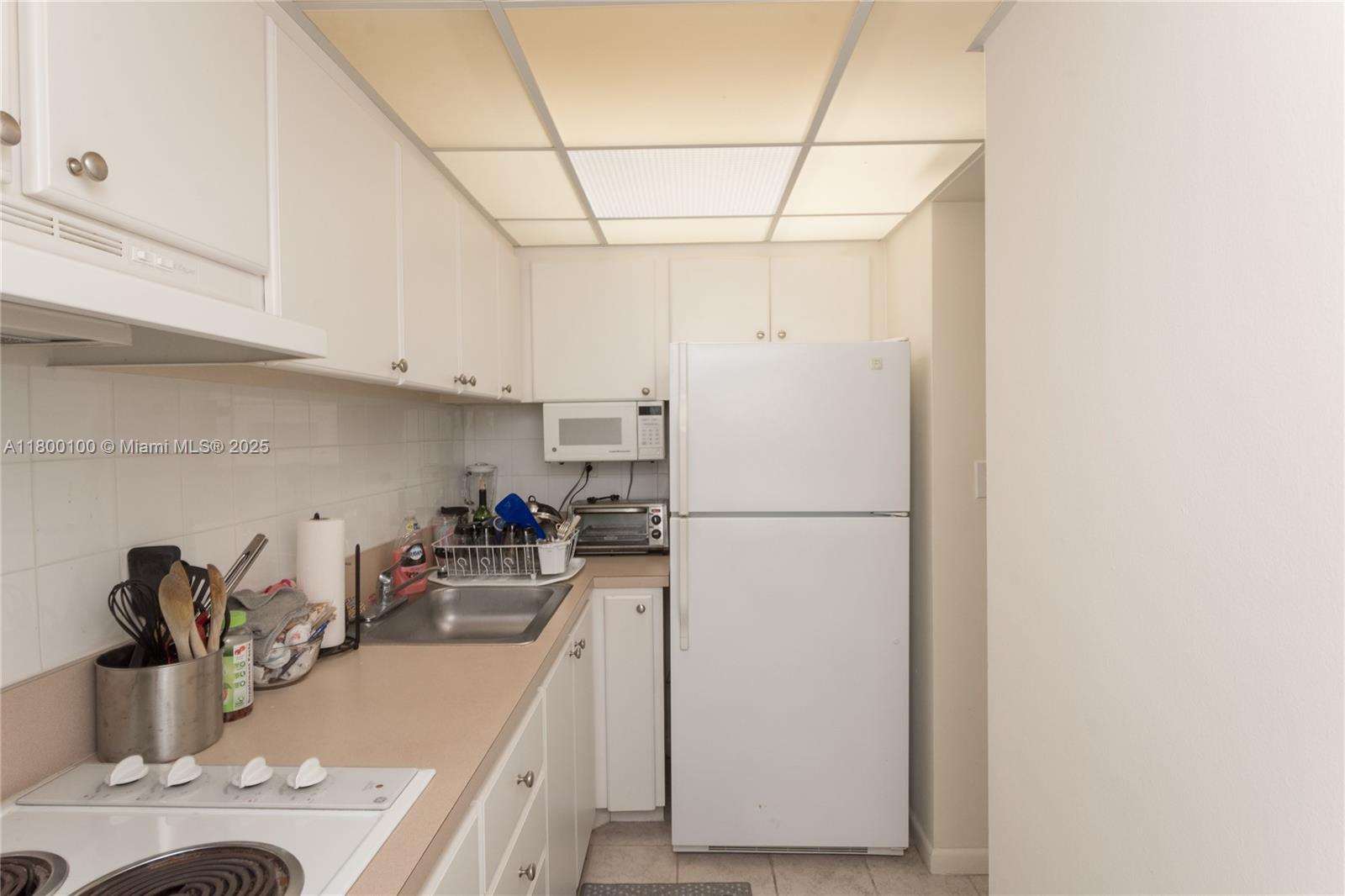 MIRADOR 1200 CONDO - Residential Lease