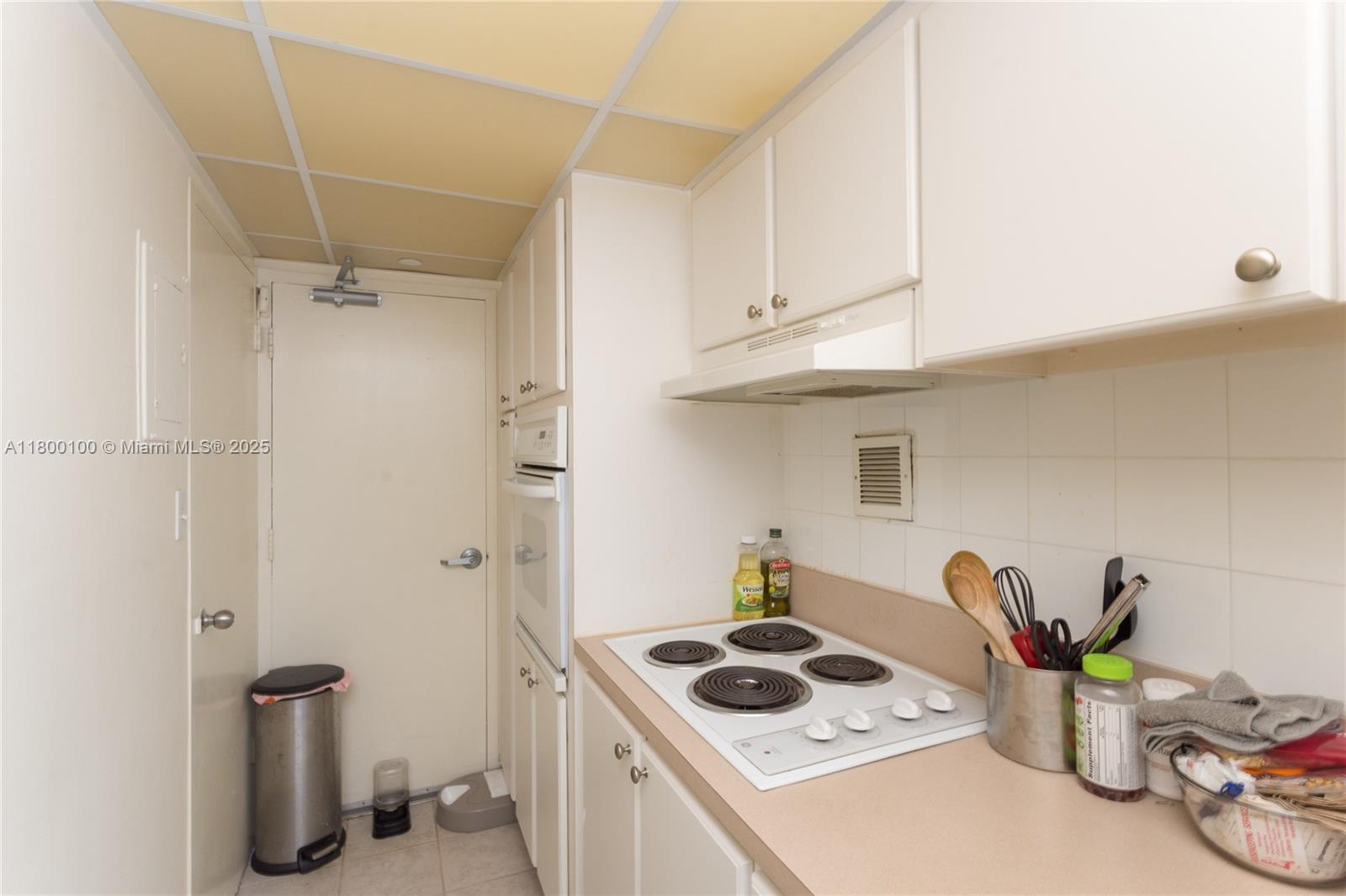 MIRADOR 1200 CONDO - Residential Lease