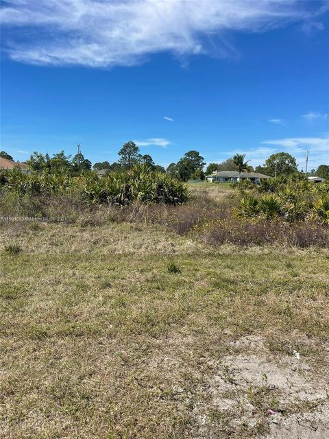 1034 Eisenhower Blvd Lehigh Acres FL 33974
