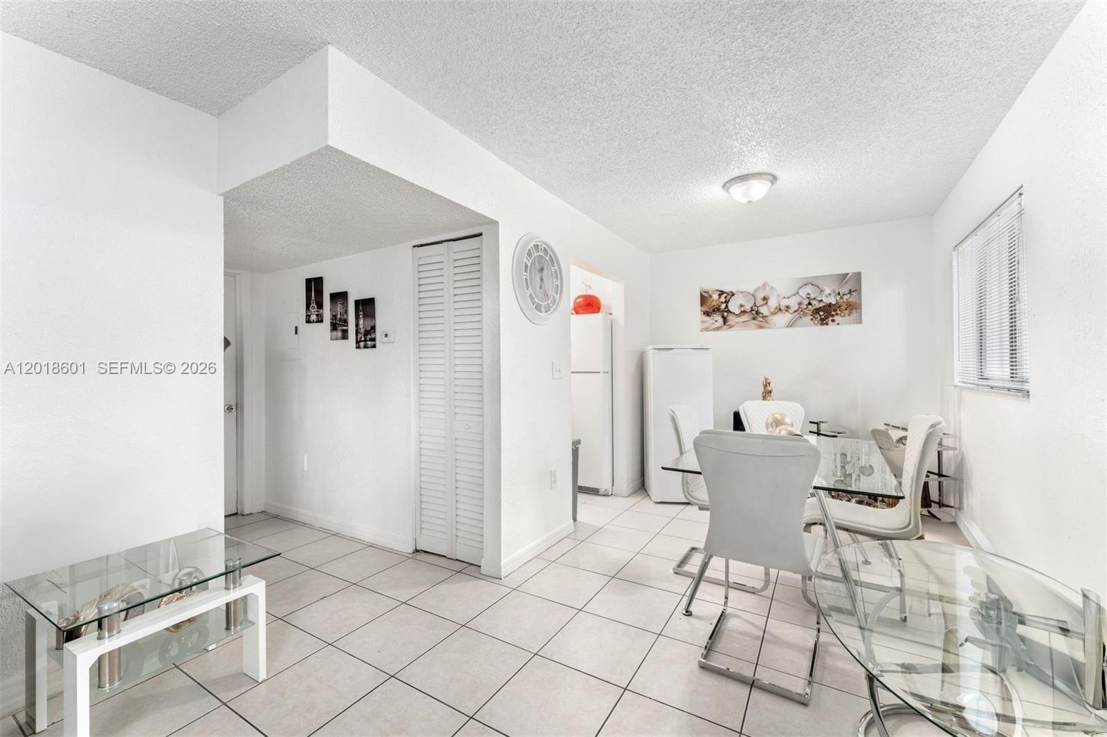 LAGO AZUL CONDO - Residential
